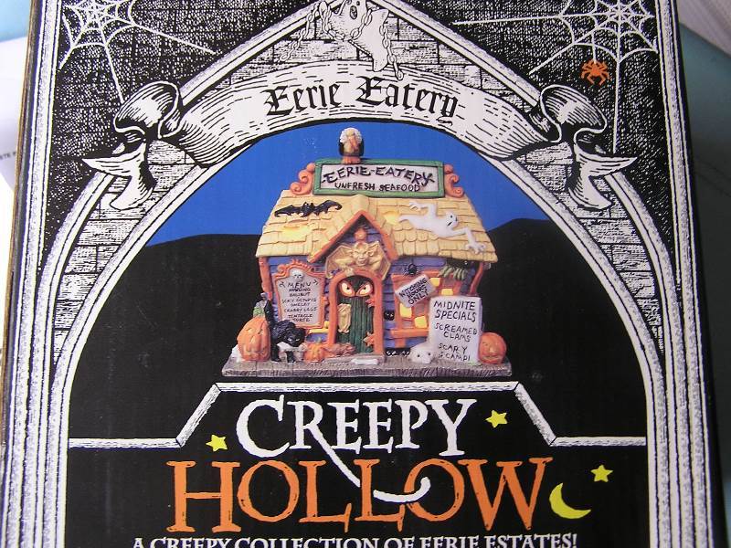 CREEPY HOLLOW HALLOWEEN HOUSE EERIE EATERY