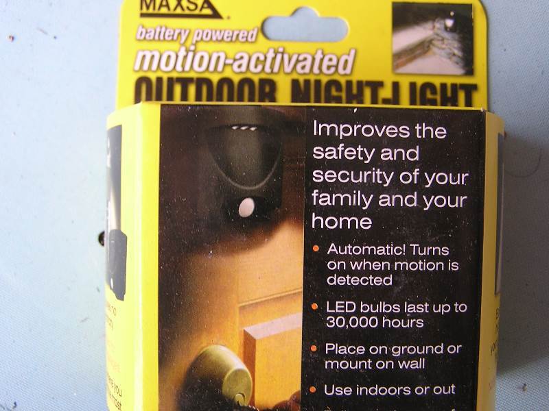 BATTERY MOTION DETECT LIGHT