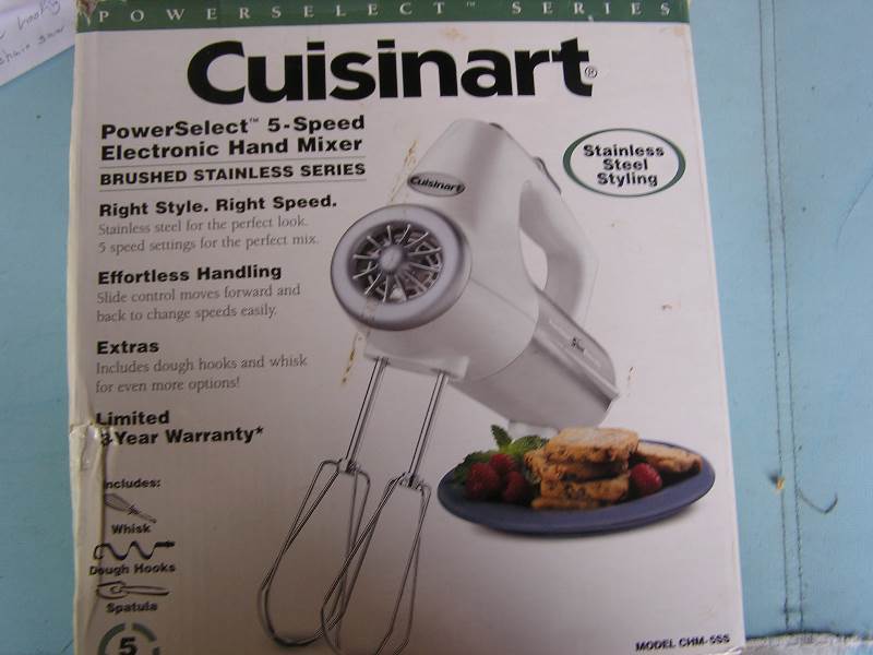 CUISINART HAND MIXER