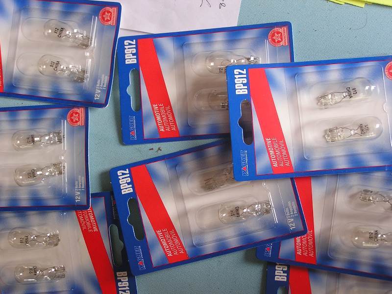 AUTO LAMP BP912 TWIN PACK LOT OF 8