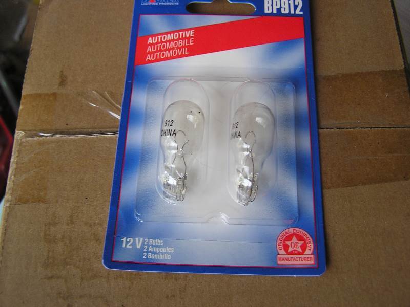 AUTO LAMP  LIGHT BP912 CASE OF 10 TWIN PACKS