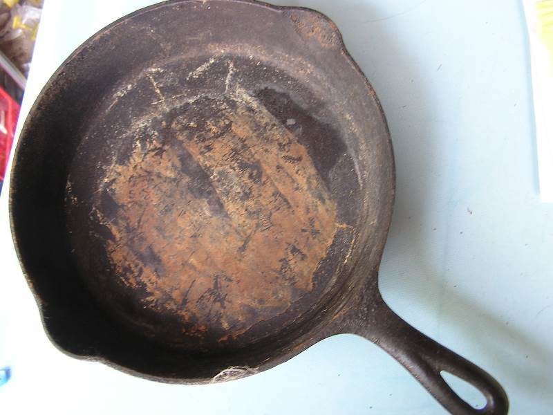 GRISWOLD CAST IRON SKILLET #9