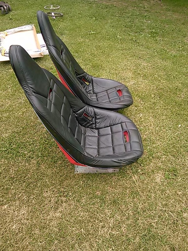 Very Nice Super Lightweight High Back Drag Racing SeatNear New