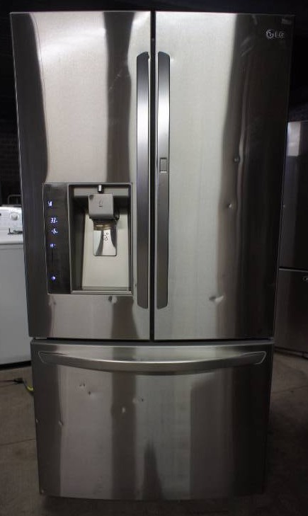 lot 3 image: LG Refrigerator Model # (LFX31945ST)
