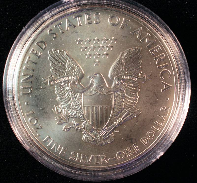 2012 US SILVER EAGLE 1 Oz .999 FINE SILVER IN AIRTIGHT HOLDER