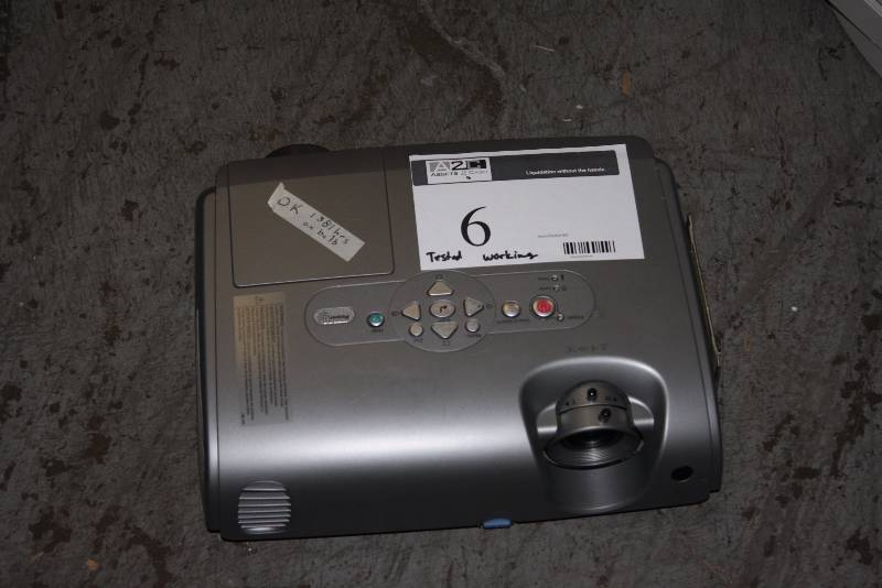 lot 6 image: Epson LCD Projector Model EMP-82 100-240VAC 5060Hz 2.9-1.2A.