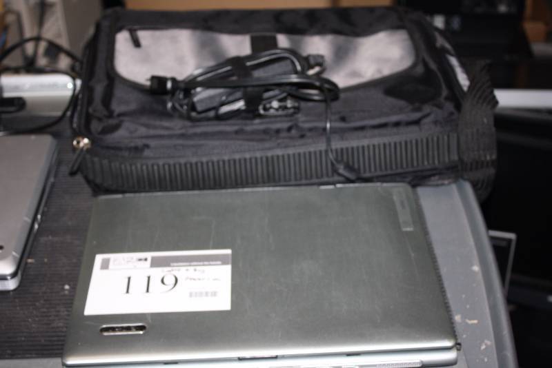 lot 119 image: Acer TravelMate 4220 Series Laptop Model ZB2 Includes Case & Cords Powers On.