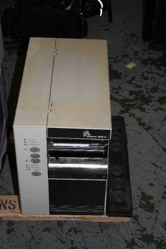 lot 11 image: Zebra 105Se Direct Thermal Printer Desktop Monochrome.