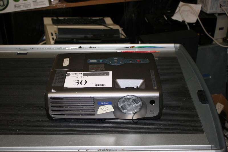 lot 30 image: Epson LCD Projector Model EMP81 100-240VAC 5060Hz 3.2-1.4A 363 Hours On Bulb.