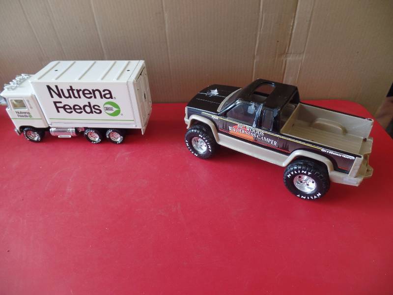 2 Nylint Trucks