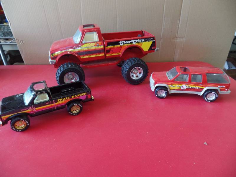 3 Nylint Trucks