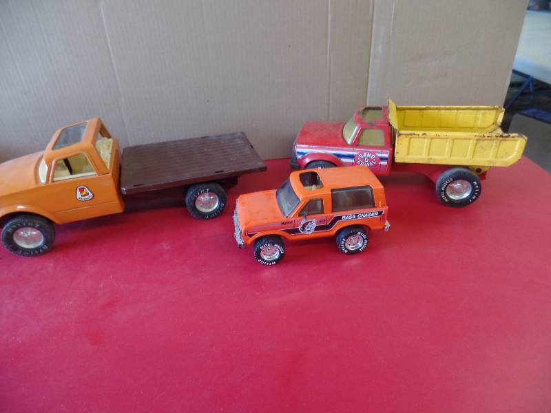Nylint Trucks