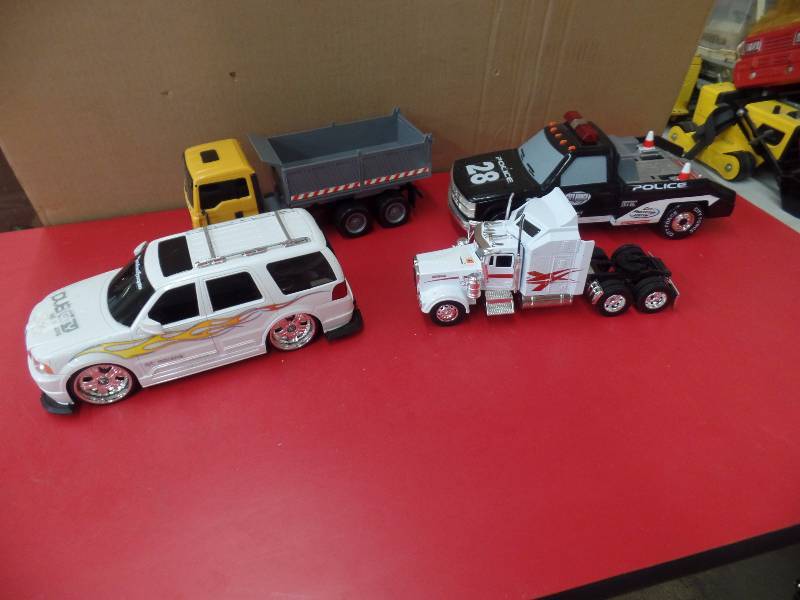4 Toy Vehicles