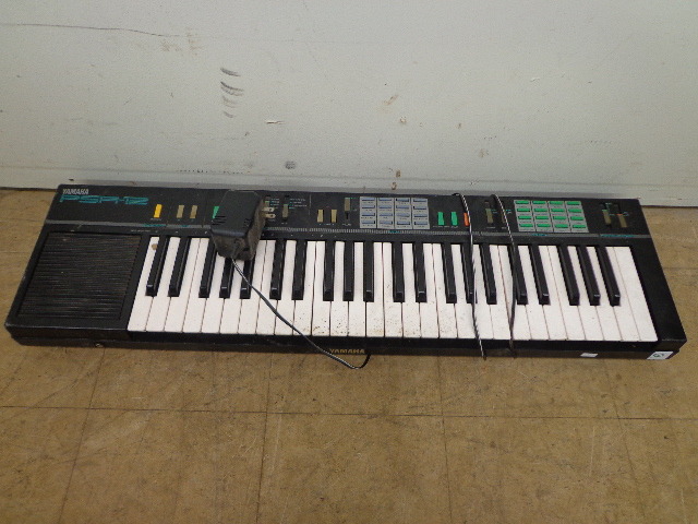 Yamaha Keyboard