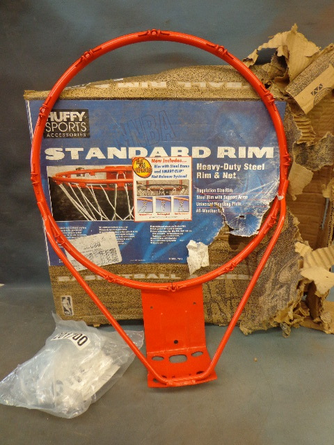 Basketball hoop