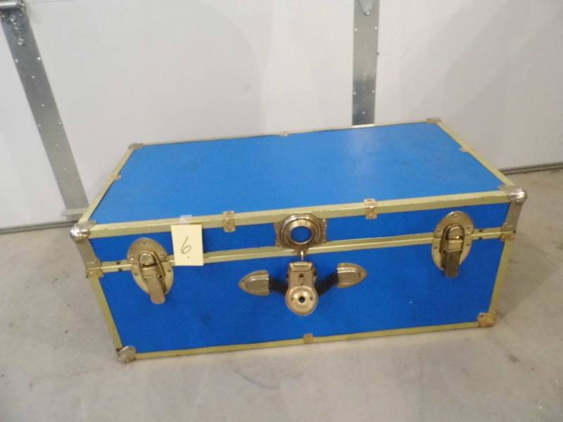 Blue Footlocker - Trunk