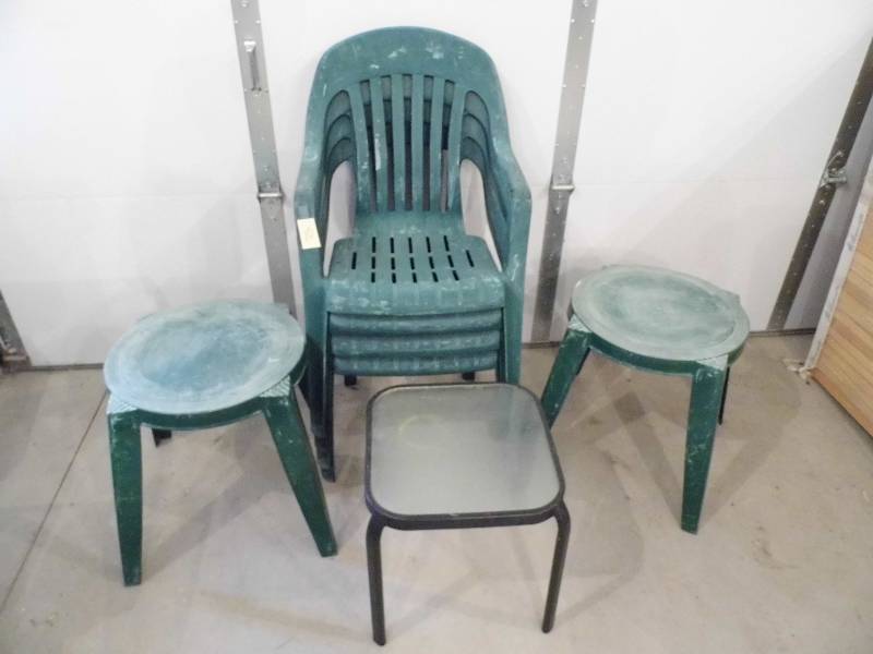 4 Patio Chairs - 3 Tables
