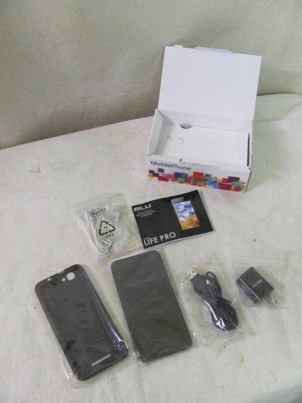 lot 15 image: BLU Life Pro Android Smartphone