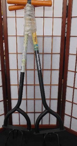 Fiskars Hand Tiller, Lot of 2
