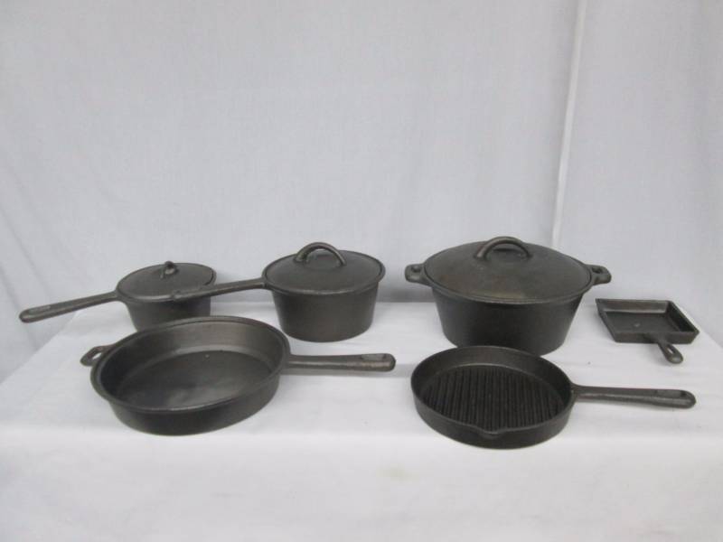 Alcove 9-pc. Cast Iron Cookware Set