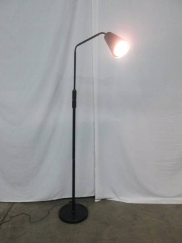5 LED Flexible Adjustable Floor Lamp - Black