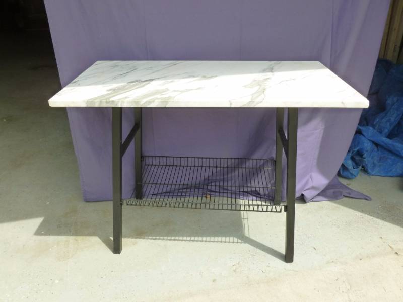 lot 16 image: Marble Top Table