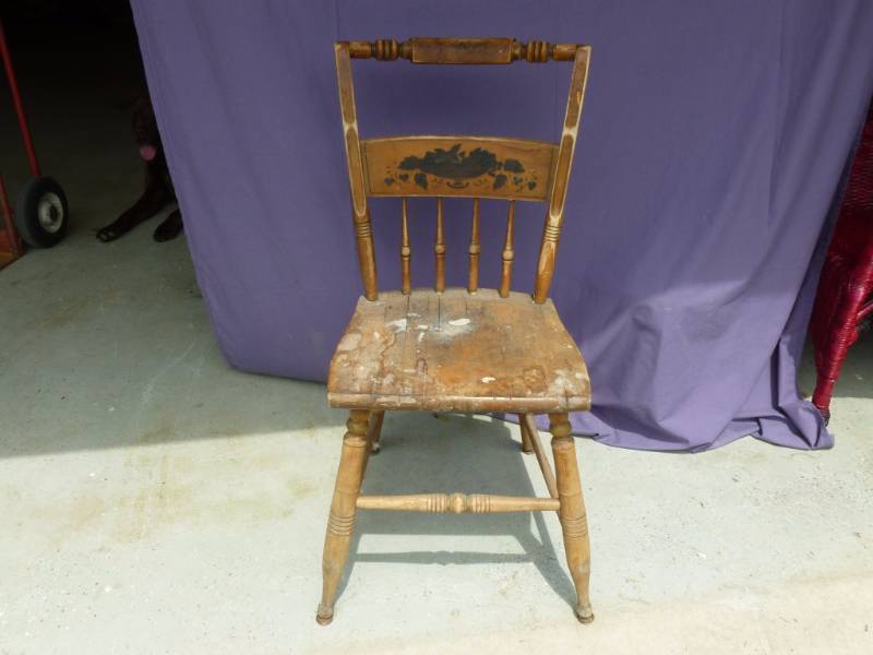 lot 39 image: Vintage Chair