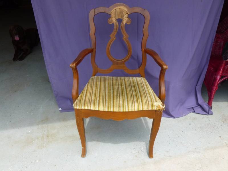 lot 49 image: Vintage Chair