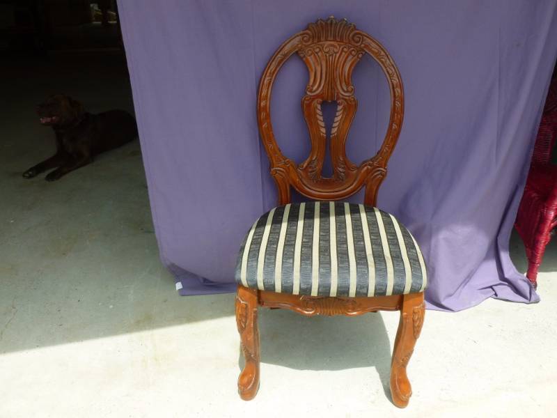 lot 50 image: Wood Chair