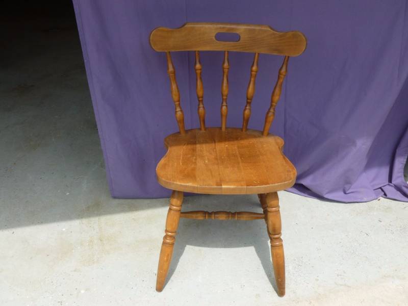 lot 52 image: Wood Chair