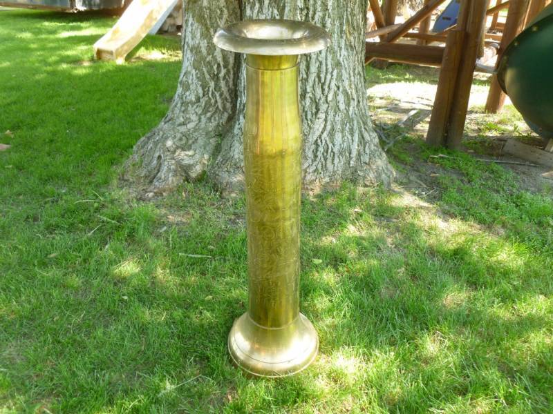 lot 96 image: Large Brass Umbrella Vase