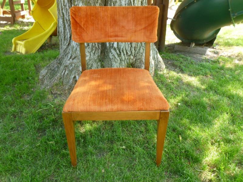lot 99 image: Vintage Chair