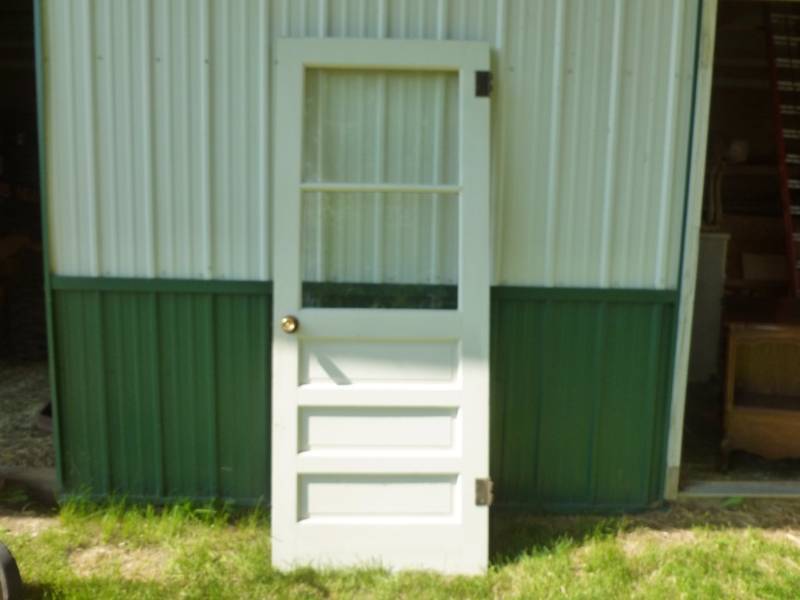 lot 104 image: Vintage Door