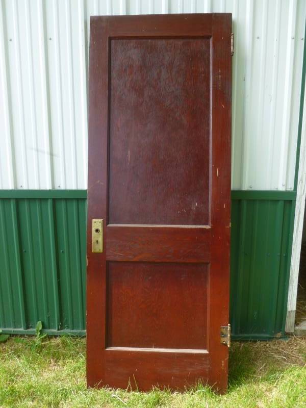 lot 108 image: Vintage Door