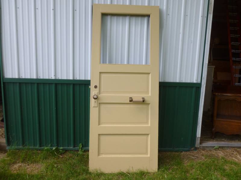 lot 109 image: Vintage Door