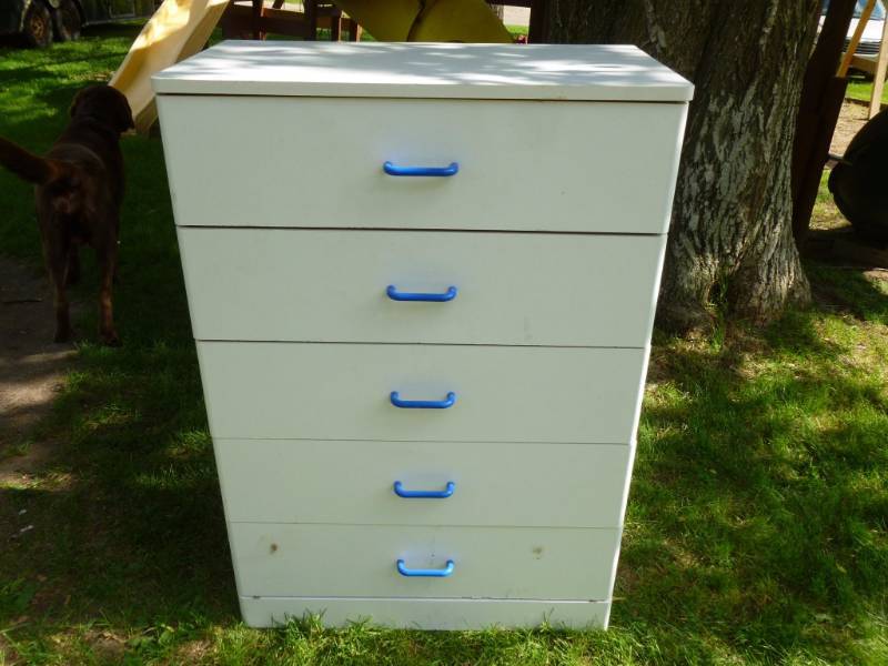 lot 120 image: Dresser
