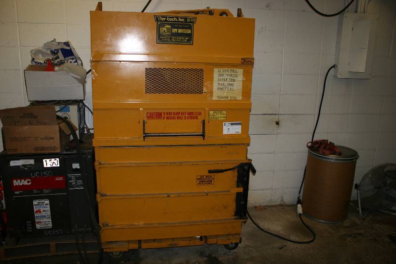 lot 5 image: Harmony Enterprises Inc. Vertical Cardboard Baler Model AB-80096A Serial Number 570 33 x 43.5 x 78.
