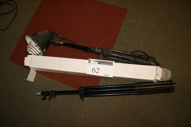 lot 62 image: Lot of (3) Including Light wFluorescent Bulb & Stand Black Extendable Reach & Adjustable.