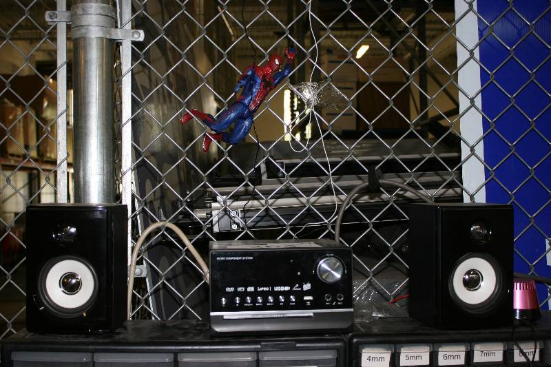 lot 265 image: Micro Component System wDVDMP3CDJPEGUSBKaraokeFM Radio Options & Speakers (2).
