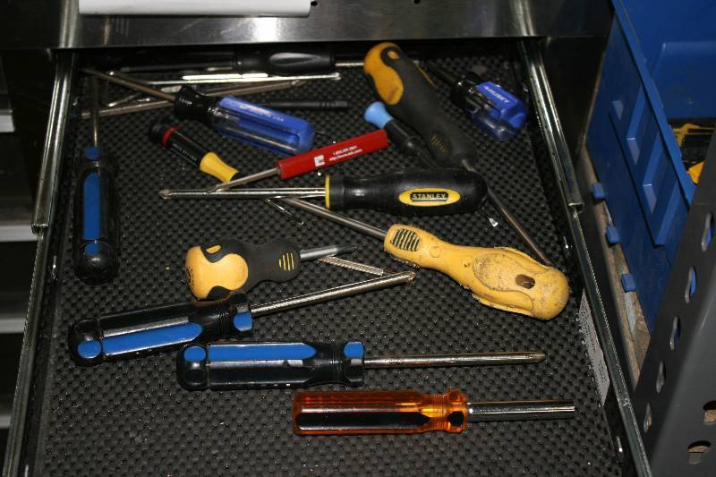 lot 269 image: Contents of Right Side Drawers Including Screw Drivers Hammers ChiselsPicks And More.