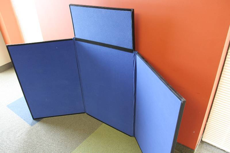 lot 108 image: Felt Display Board & Case 4 Panels BlueBlack 65 x 48.