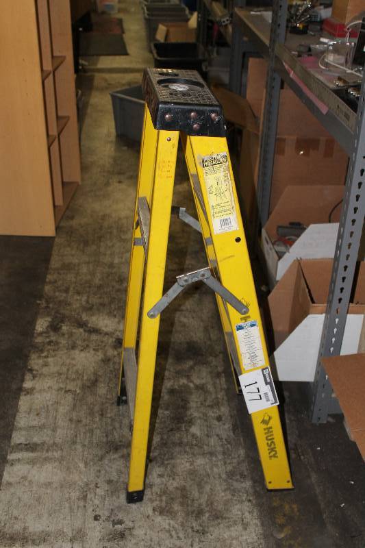 lot 177 image: Metal Step Ladder 4 Aviso Brand Type 1 250lbs. Max Load.