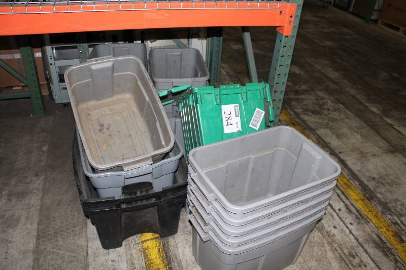 lot 284 image: Lot of (17) Miscellaneous Plastic Totes & Bins.