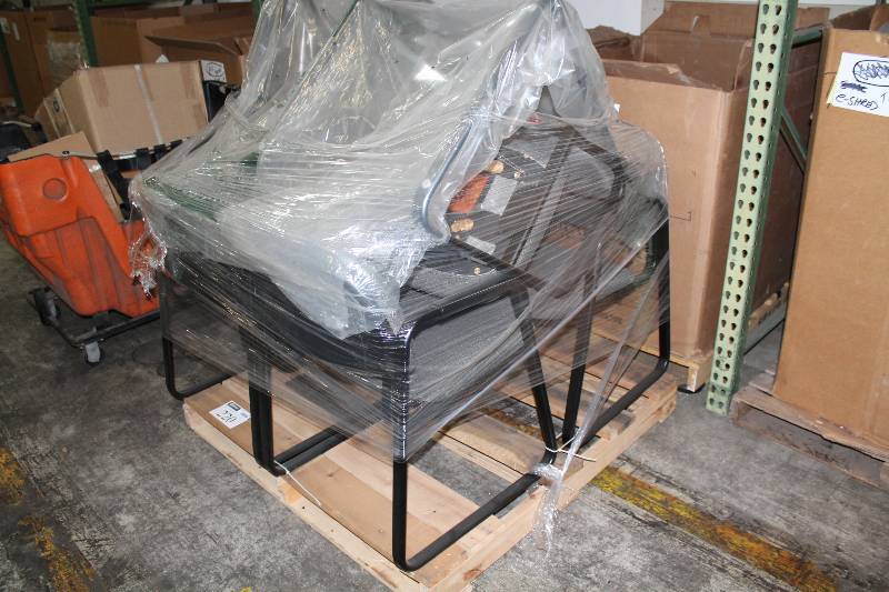 lot 220 image: Lot of (6) Office Chairs wGray Upholstery & Plastic Frames.