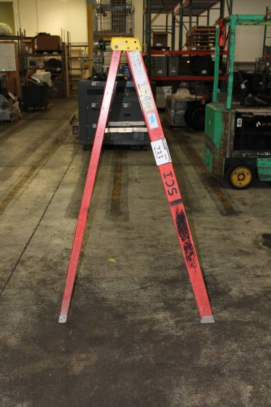 lot 233 image: Werner Ladder 300lbs Capacity Orange.