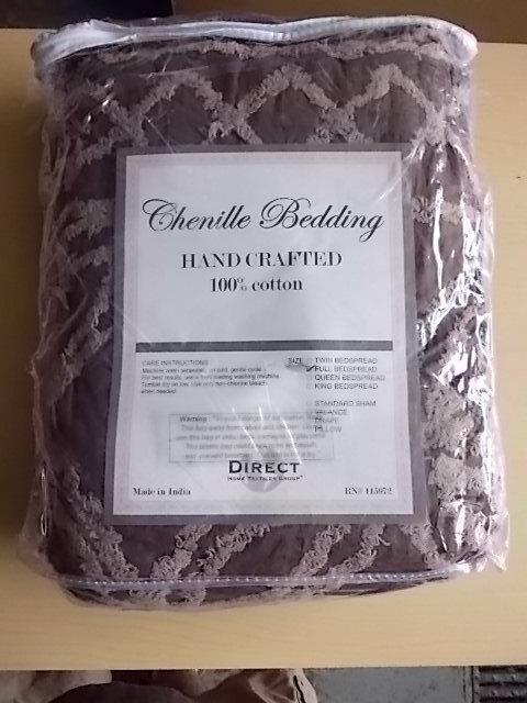 NEW Full Size Chenille Bed Spread