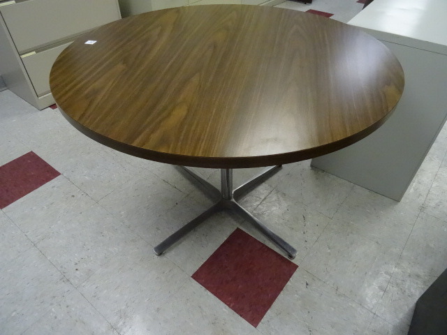 Round Table