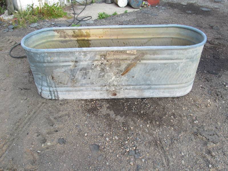 lot 30 image: Water Tank