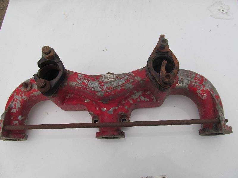 lot 55 image: Offenhauser Intake Manifold