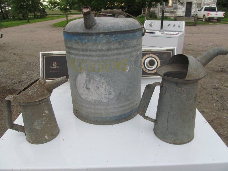 lot 18 image: Electrical post insulators